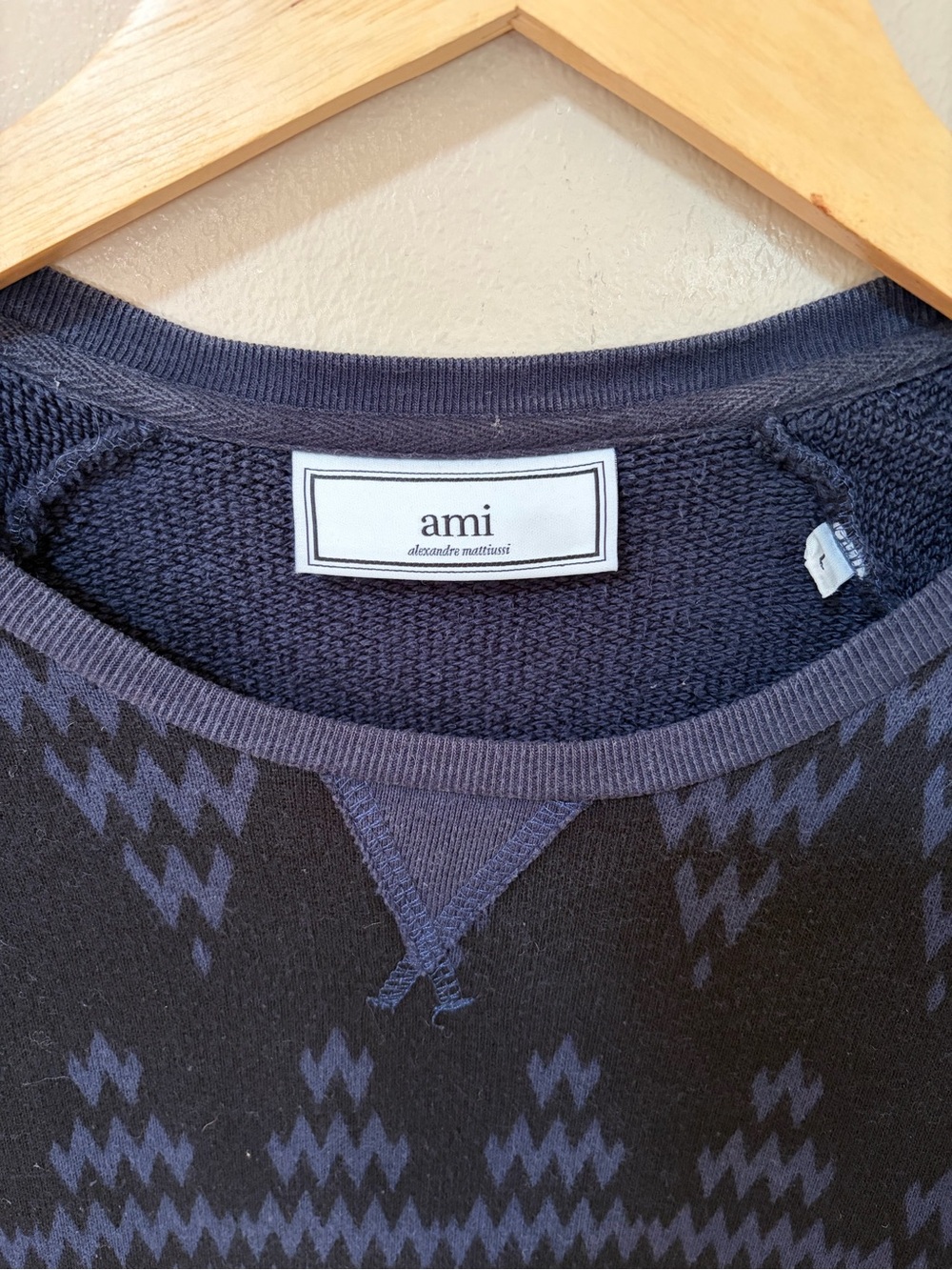 Ami sweatshirt View 2